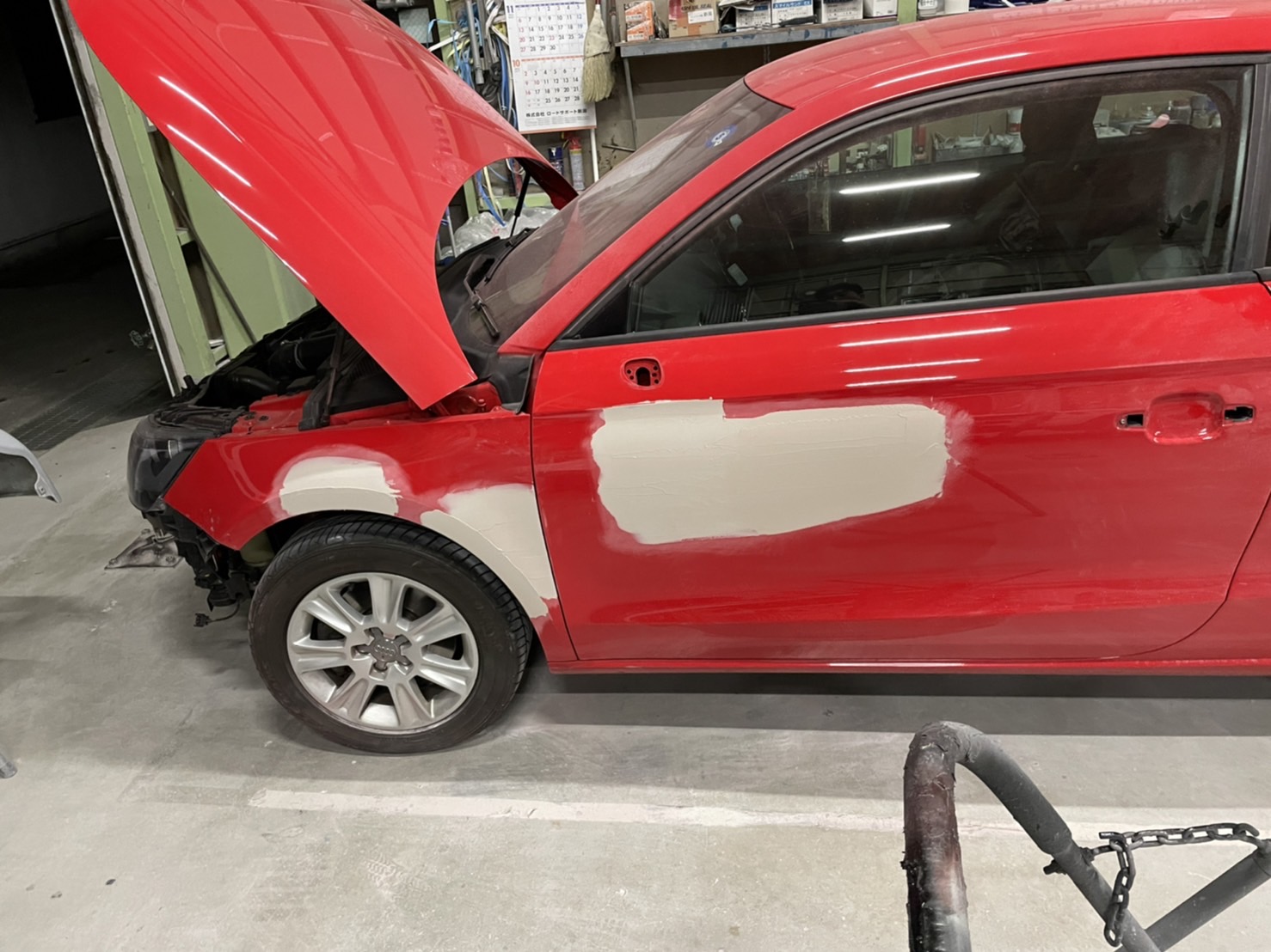 アウディA1の板金塗装